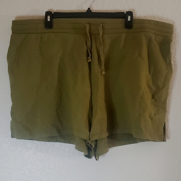 Ava & Viv Plus Shorts Sz 2X Elastic Waist Pockets High Rise Olive Green - Picture 5 of 7